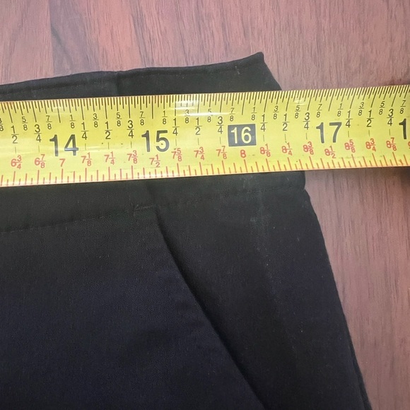 Lady Hagan Black Women's golf skort - Picture 6 of 10